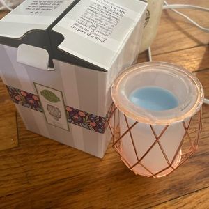 Scentsy mini wire you blushing warmer